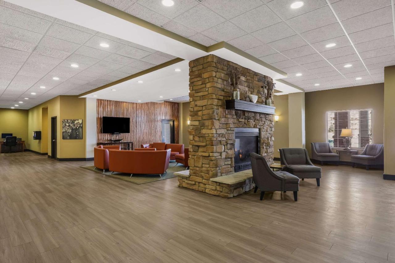Mainstay Suites Fitchburg - Madison Eksteriør billede
