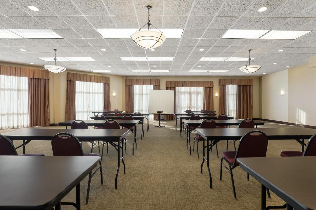 Mainstay Suites Fitchburg - Madison Eksteriør billede