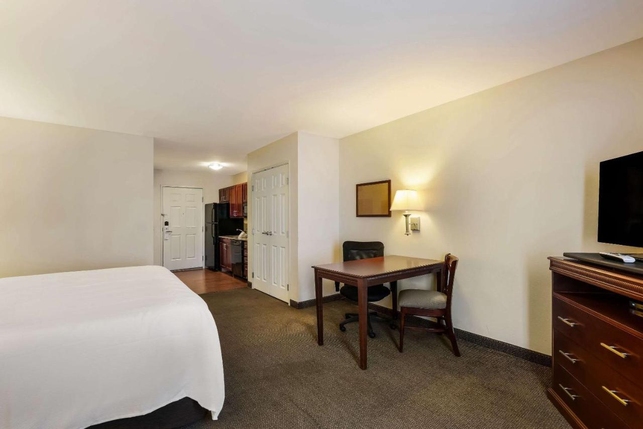 Mainstay Suites Fitchburg - Madison Eksteriør billede