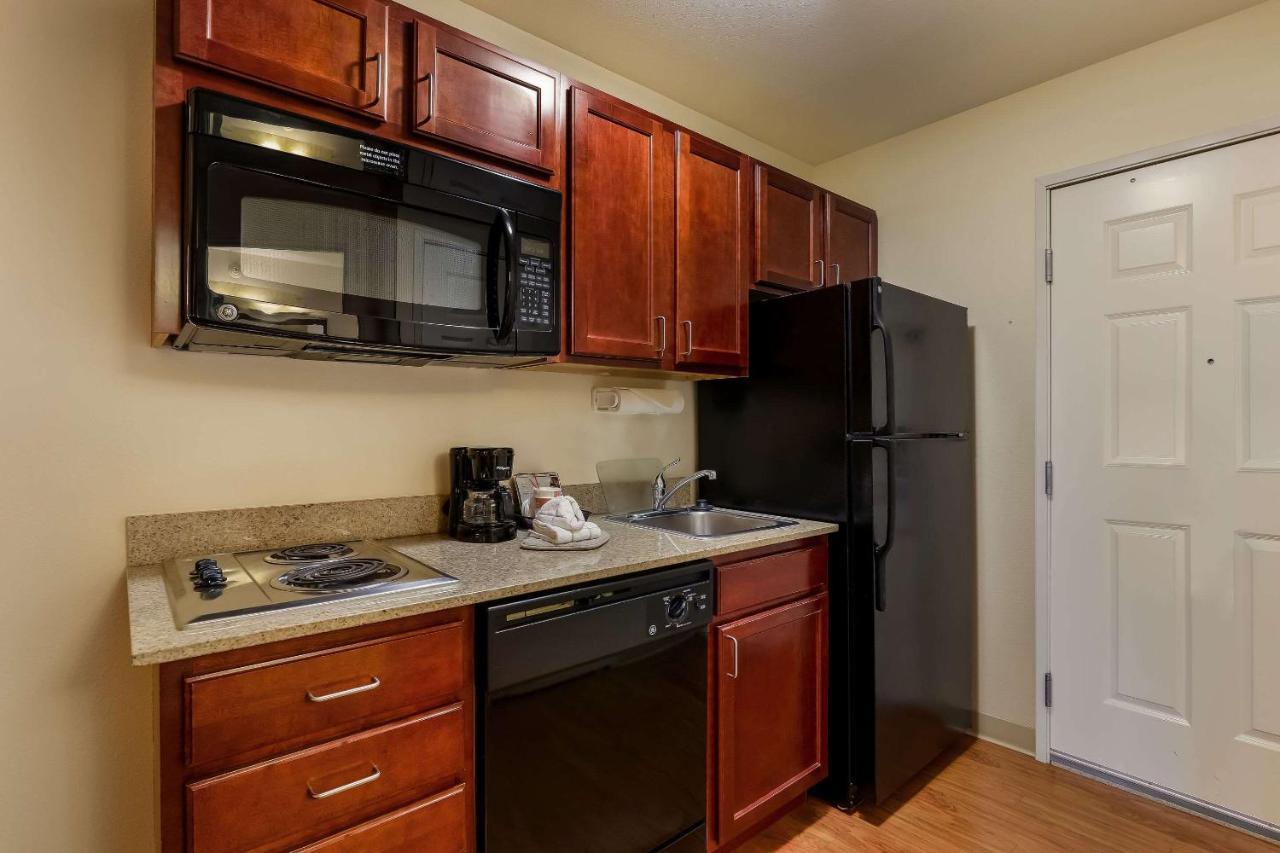 Mainstay Suites Fitchburg - Madison Eksteriør billede