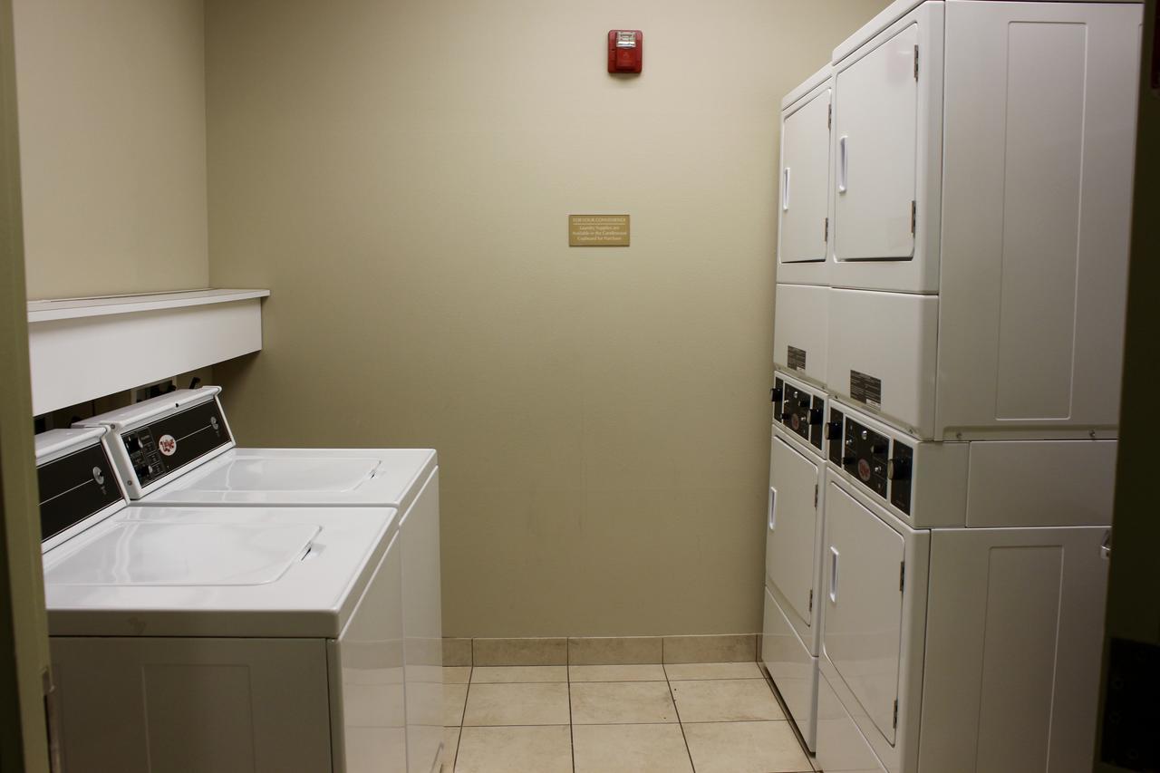 Mainstay Suites Fitchburg - Madison Eksteriør billede